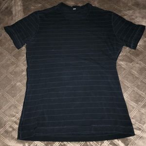 Lululemon men’s size small 5 year basic